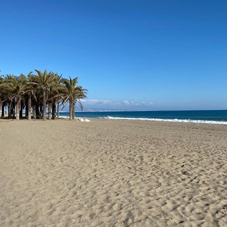 Apartamentos Los Alamos Sardinero ตอร์เรโมลิโนส ภายนอก รูปภาพ
