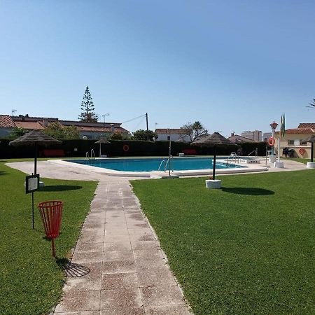 Apartamentos Los Alamos Sardinero ตอร์เรโมลิโนส ภายนอก รูปภาพ