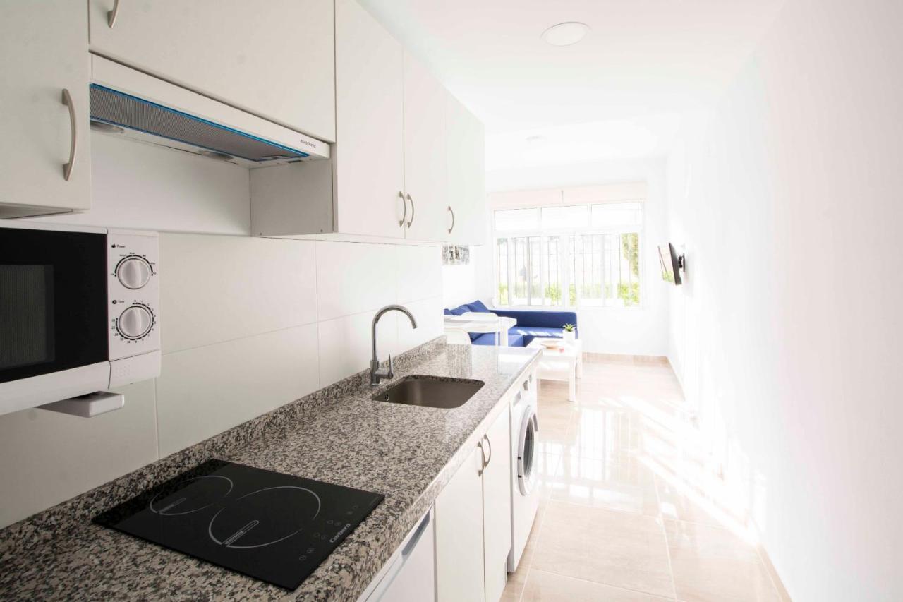 Apartamentos Los Alamos Sardinero ตอร์เรโมลิโนส ภายนอก รูปภาพ