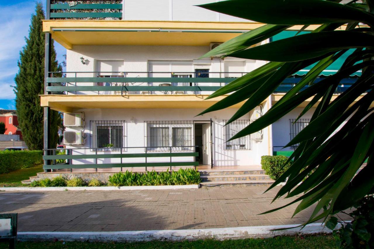 Apartamentos Los Alamos Sardinero ตอร์เรโมลิโนส ภายนอก รูปภาพ